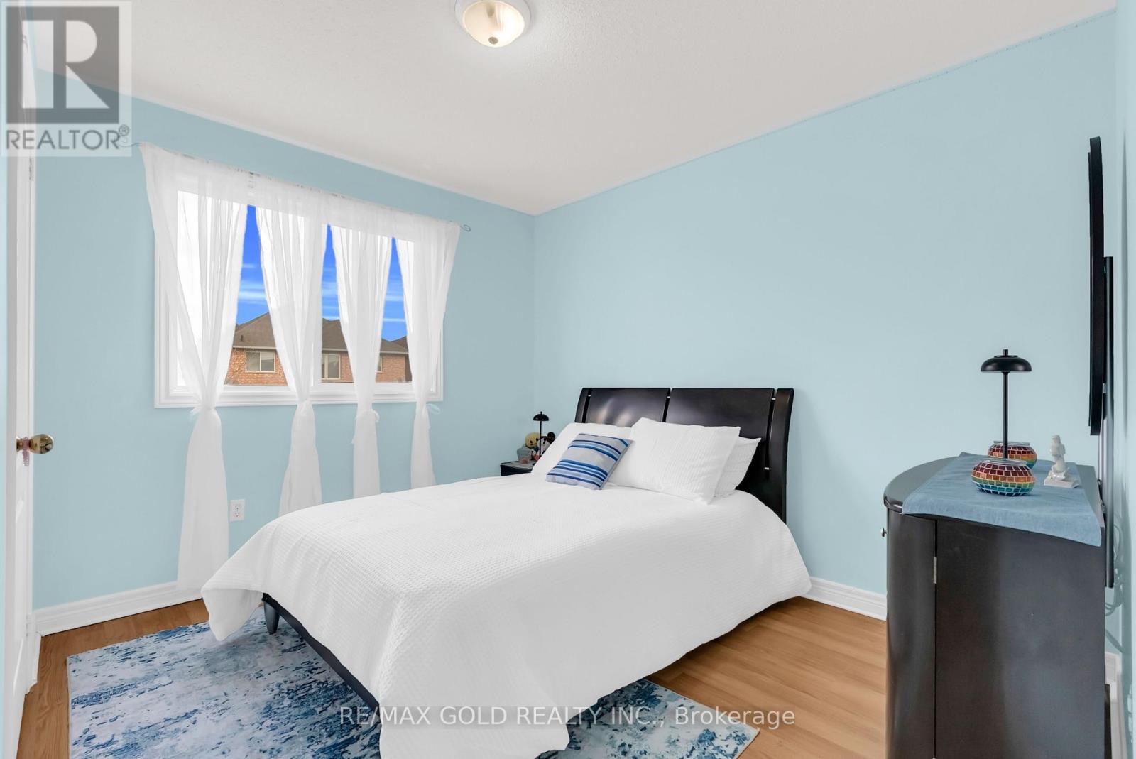 33 Tigerlily Place, Brampton, Ontario  L6R 2C8 - Photo 35 - W12412399