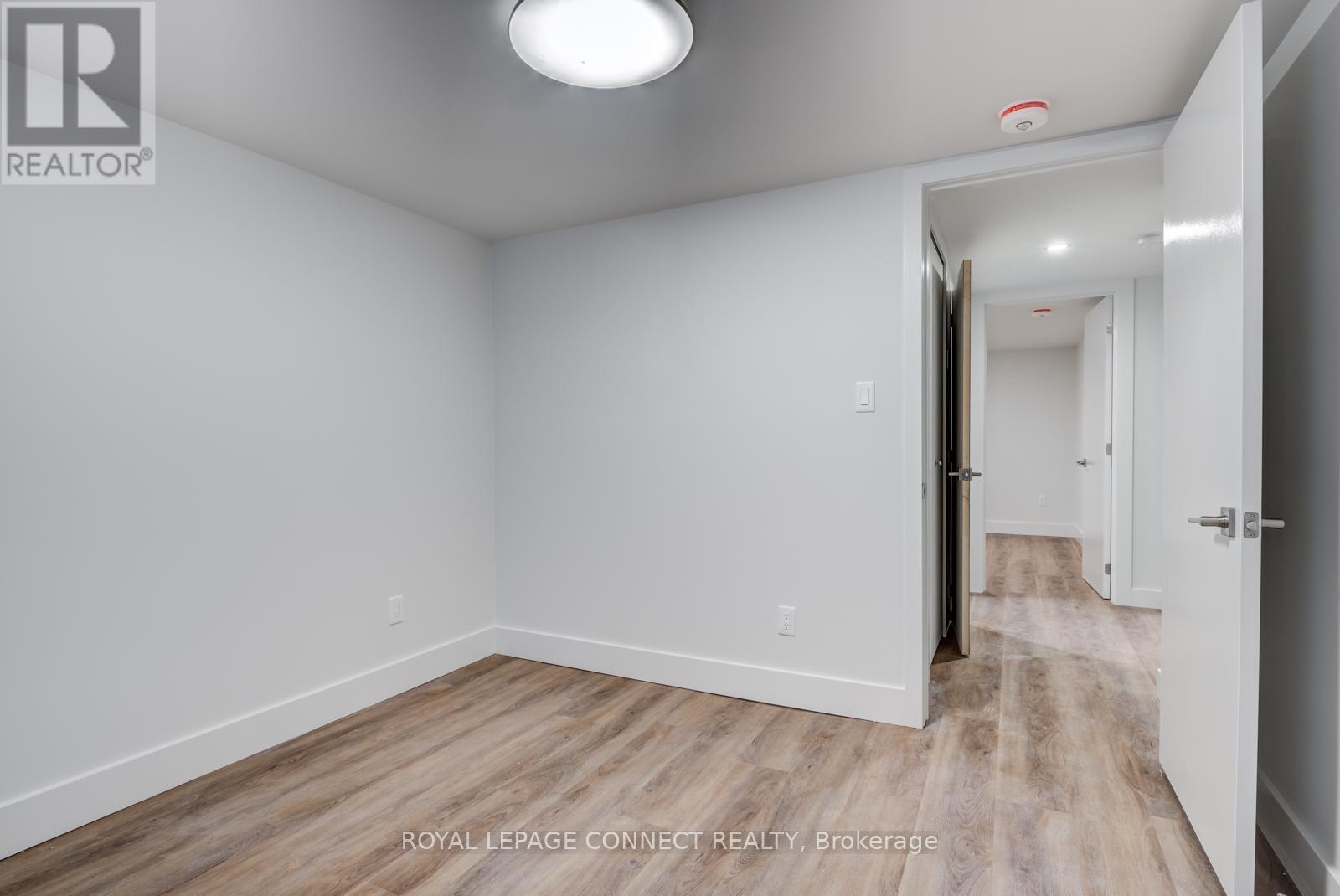2 - 36 Hallam Street, Toronto, Ontario  M6G 1W2 - Photo 13 - W12410124