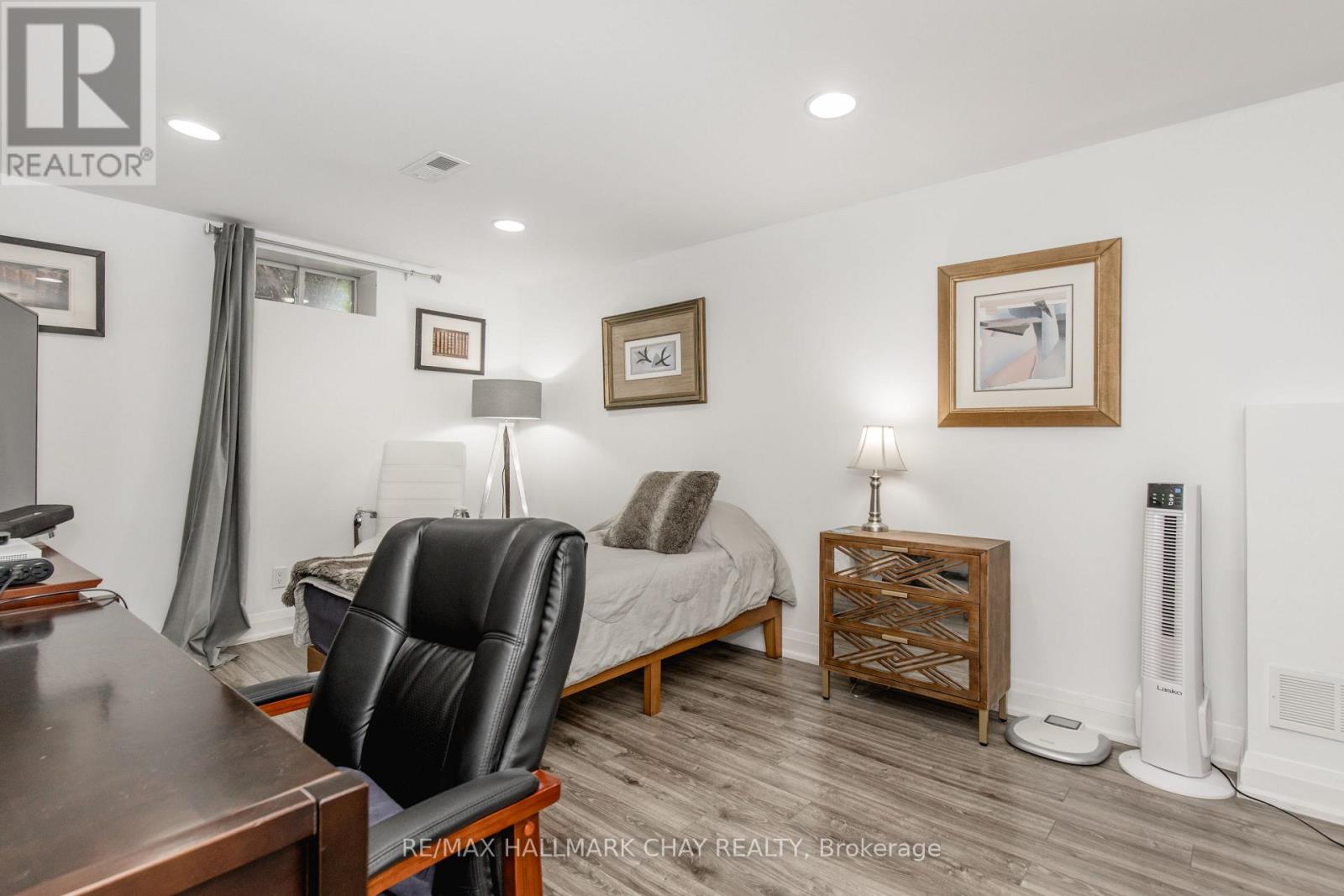 124 Brown Street, Barrie, Ontario  L4N 7V7 - Photo 25 - S12412480