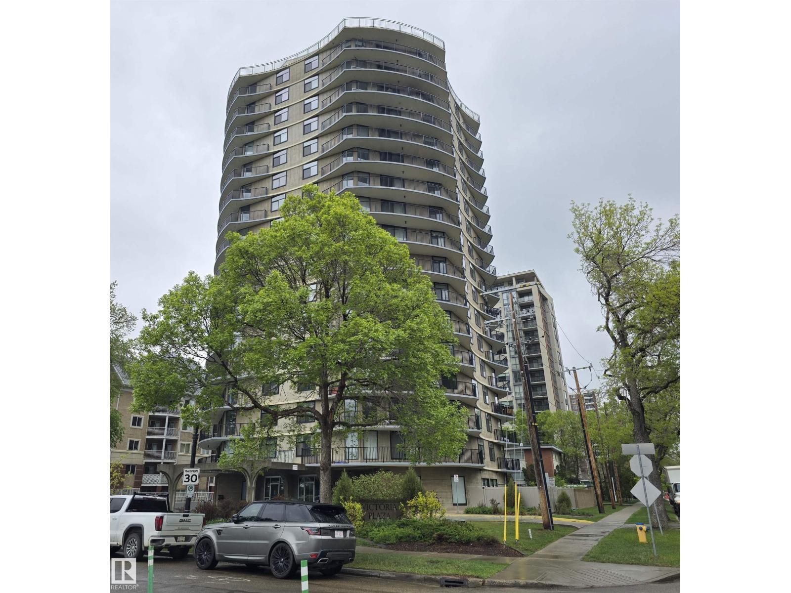 #701 11710 100 AV NW, Edmonton, Alberta