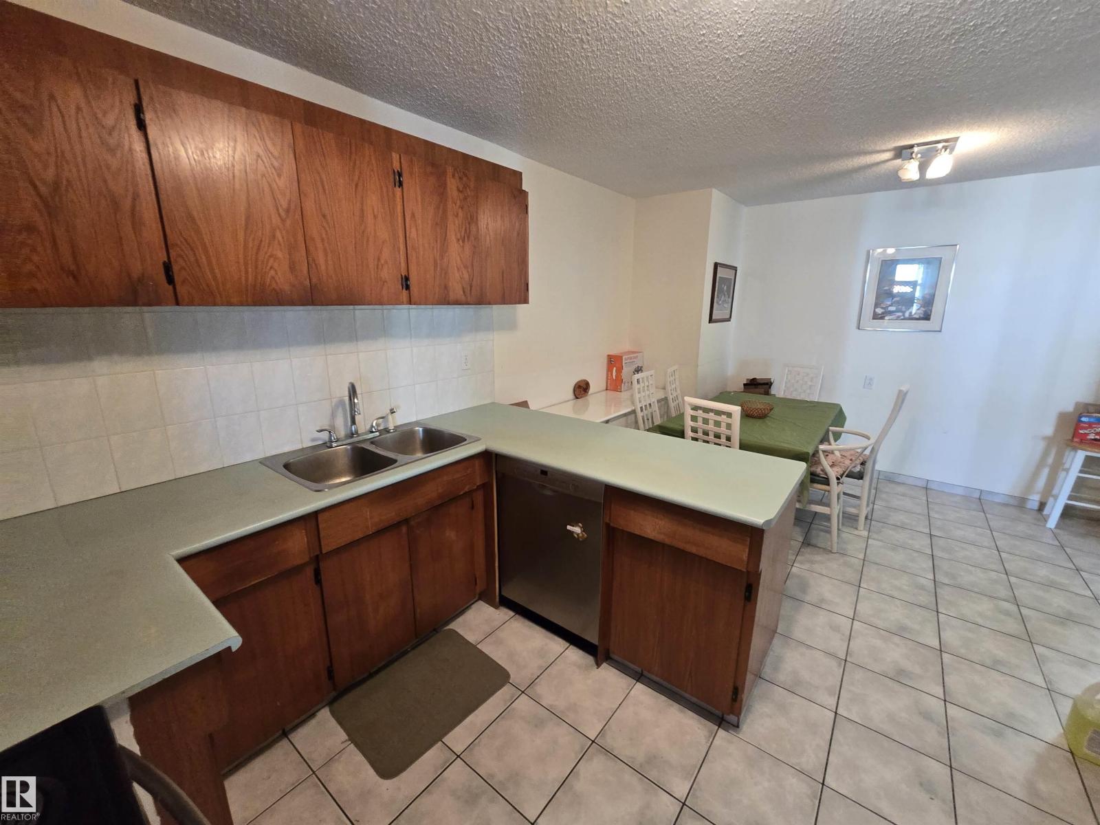 #701 11710 100 Av Nw, Edmonton, Alberta  T5K 2G3 - Photo 30 - E4458512