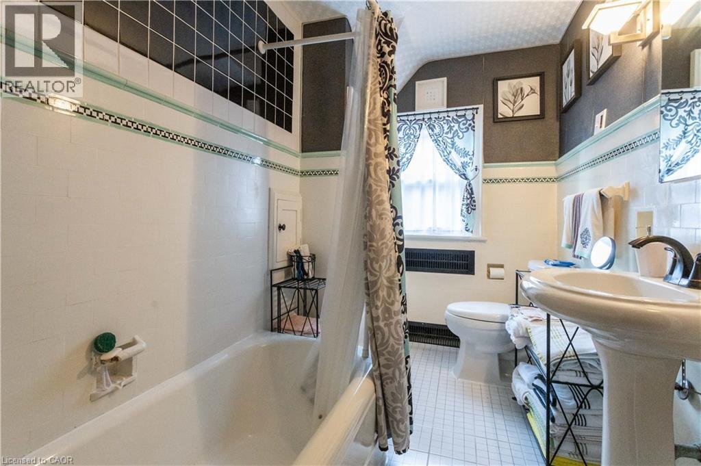 52 Balmoral Avenue S, Hamilton, Ontario  L8M 3J9 - Photo 18 - 40771024