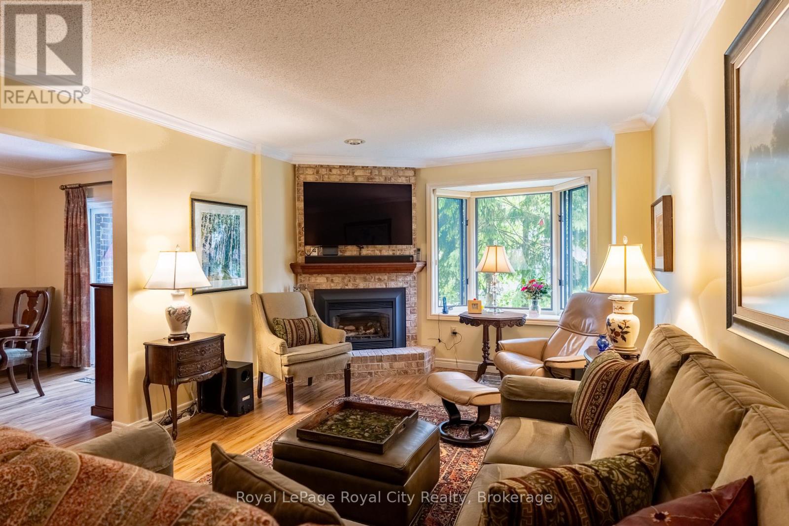 101 - 121 WATERLOO AVENUE, Guelph, Ontario