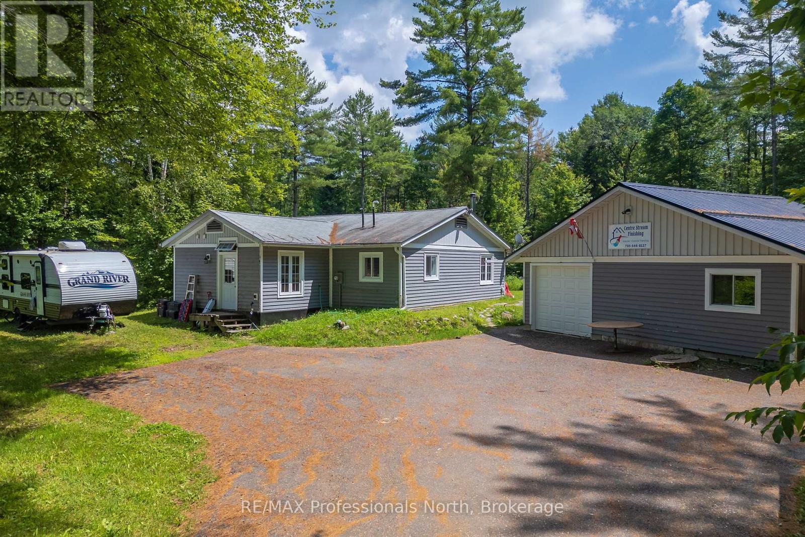 187 Stephenson 4 Road W, Huntsville, Ontario  P0B 1L0 - Photo 3 - X12414654