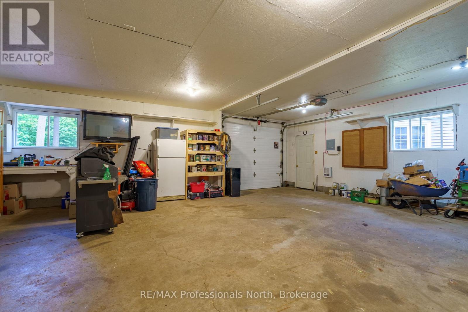 187 Stephenson 4 Road W, Huntsville, Ontario  P0B 1L0 - Photo 34 - X12414654