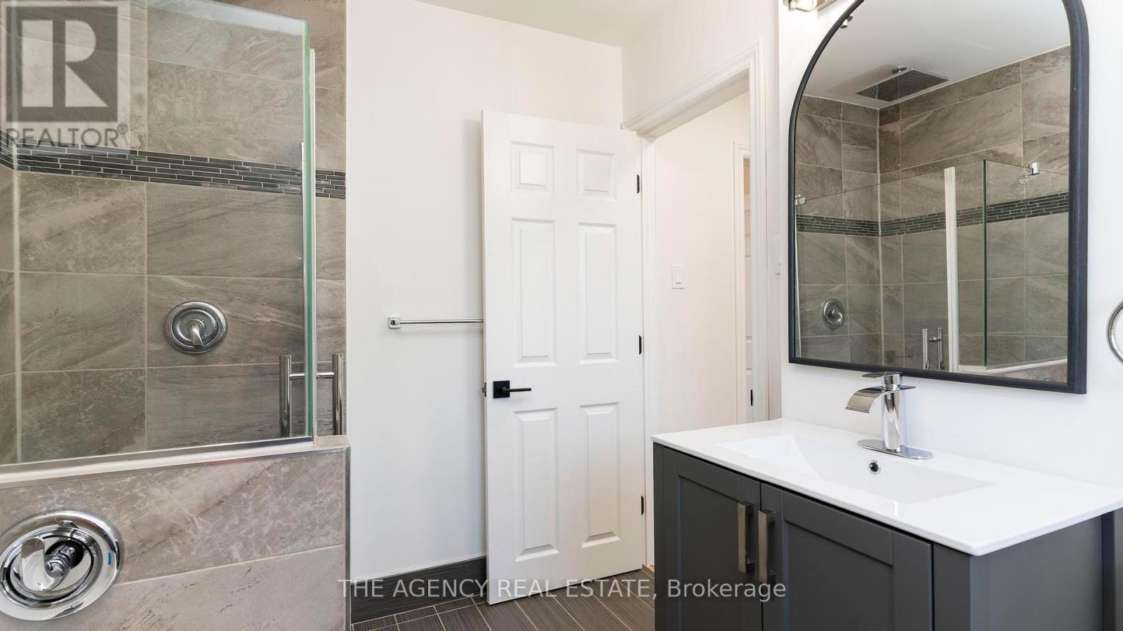 38 Langton Road, London East, Ontario  N5V 2L8 - Photo 10 - X12414675