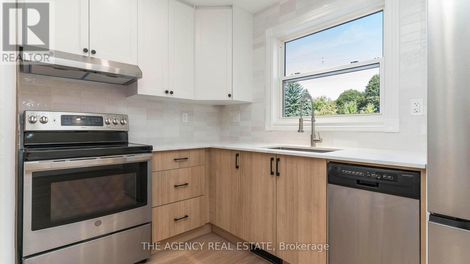 38 Langton Road, London East, Ontario  N5V 2L8 - Photo 7 - X12414675