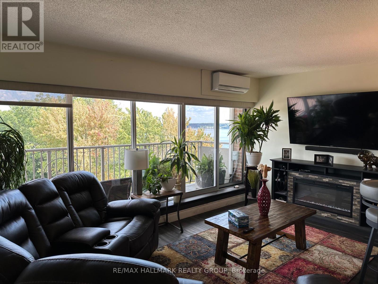 902 - 109 King Street E, Brockville, Ontario  K6V 1B8 - Photo 12 - X12414639