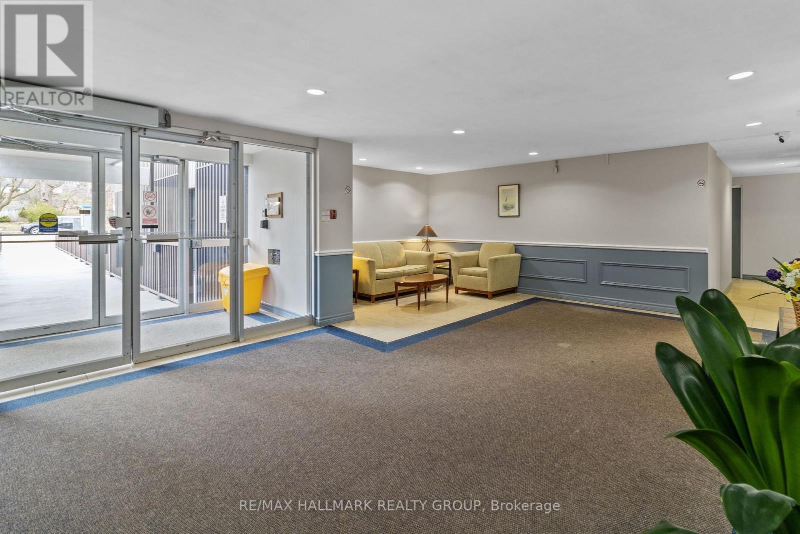902 - 109 King Street E, Brockville, Ontario  K6V 1B8 - Photo 6 - X12414639