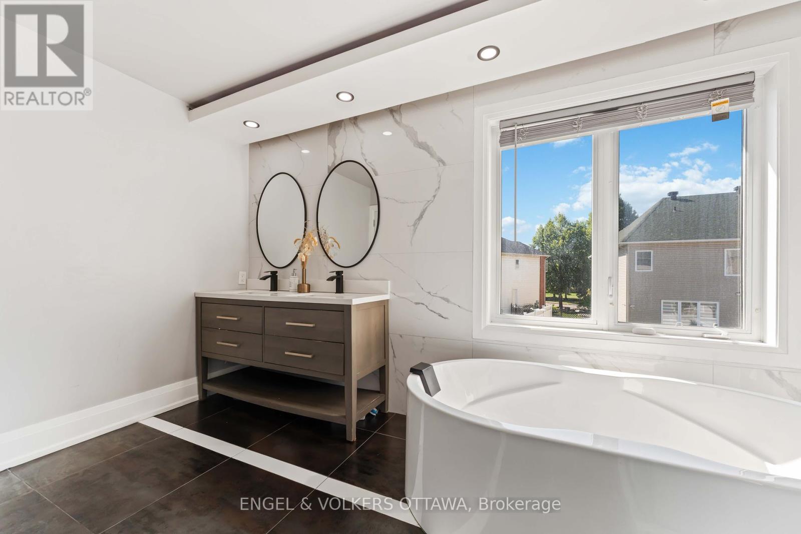 774 Scala Avenue, Ottawa, Ontario  K4A 4N9 - Photo 32 - X12414684