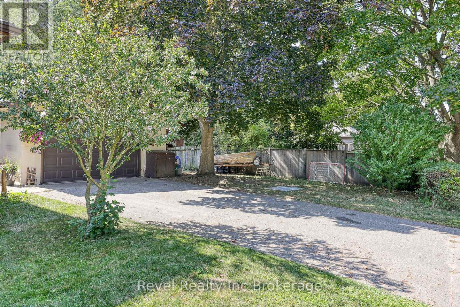 18 First Avenue, Brantford, Ontario  N3S 6R9 - Photo 29 - X12414682