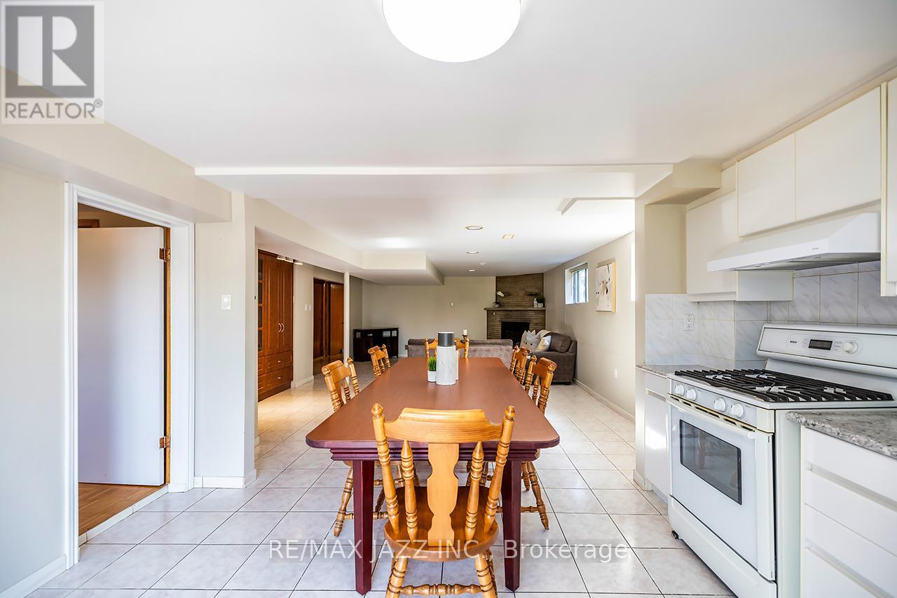 54 Bartel Drive, Toronto, Ontario  M3N 1C9 - Photo 29 - W12364097