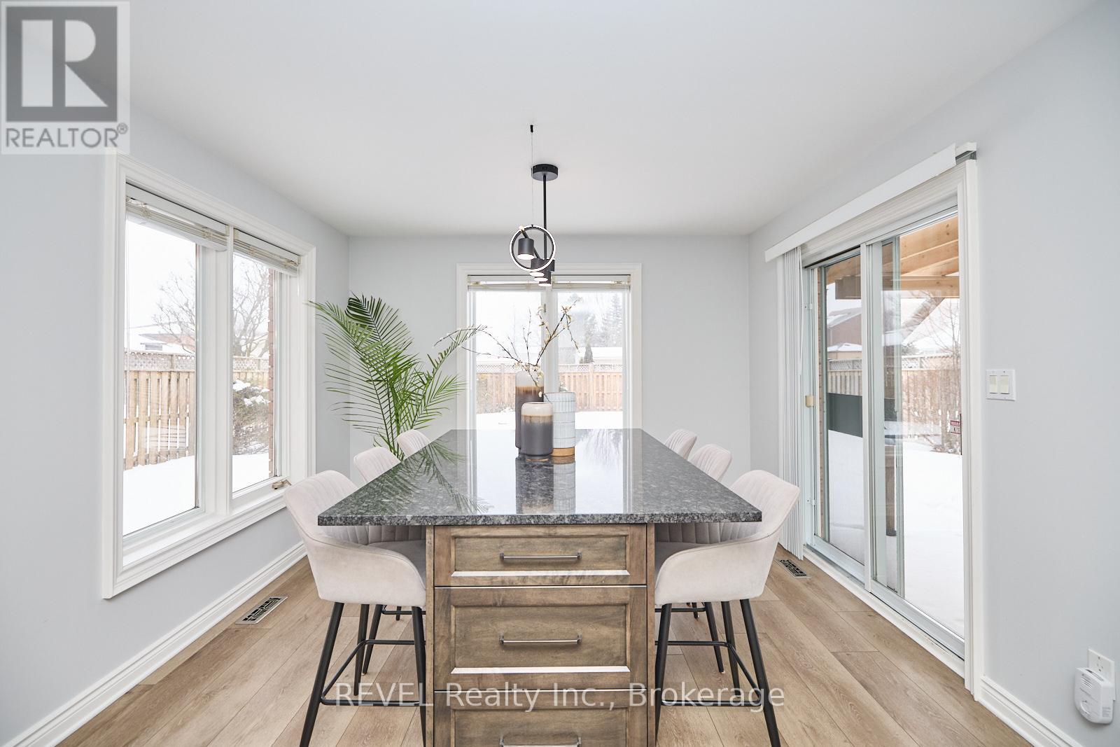 8007 Oakridge Drive, Niagara Falls, Ontario  L2H 2W1 - Photo 15 - X12414651