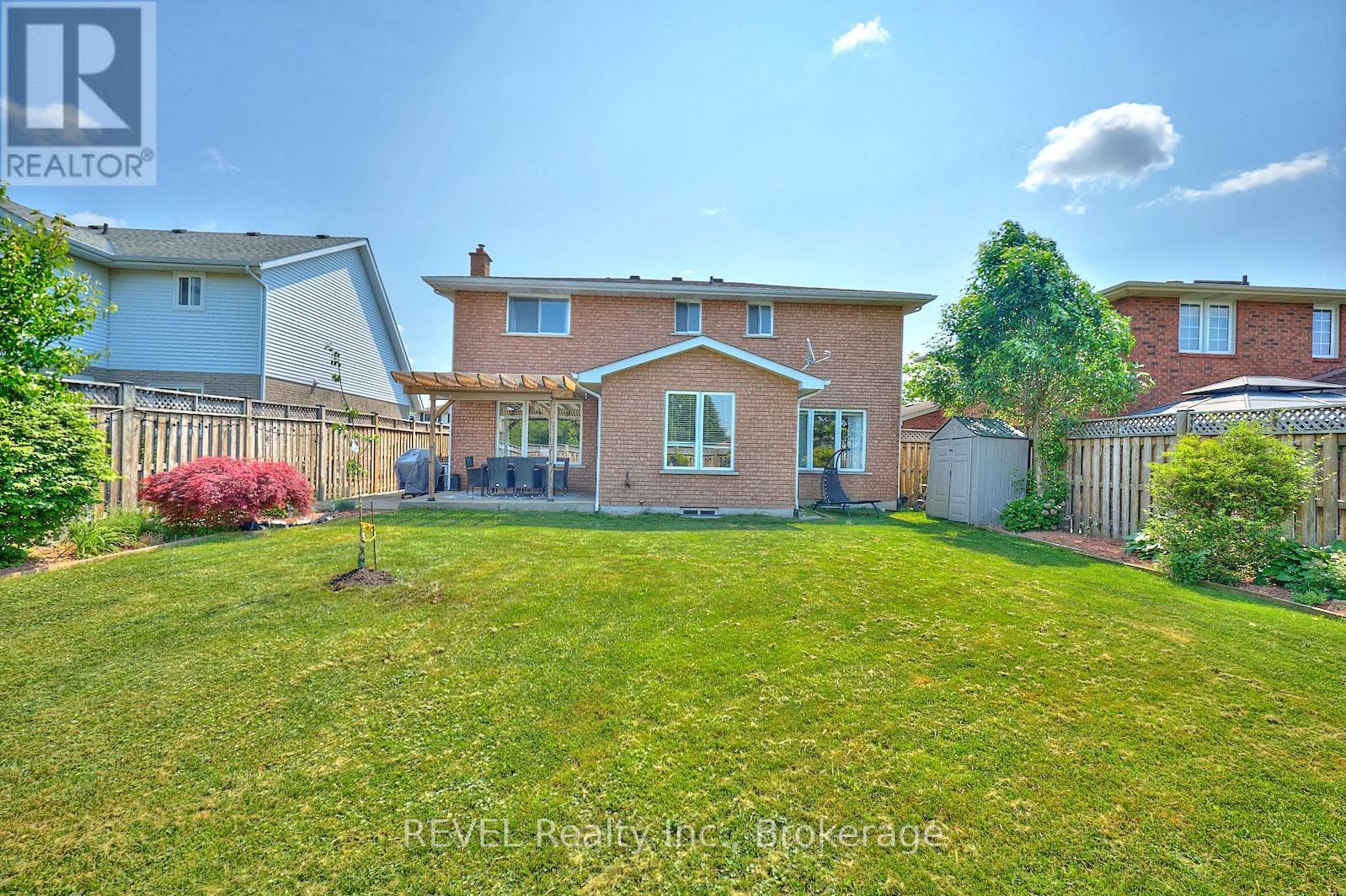 8007 Oakridge Drive, Niagara Falls, Ontario  L2H 2W1 - Photo 48 - X12414651