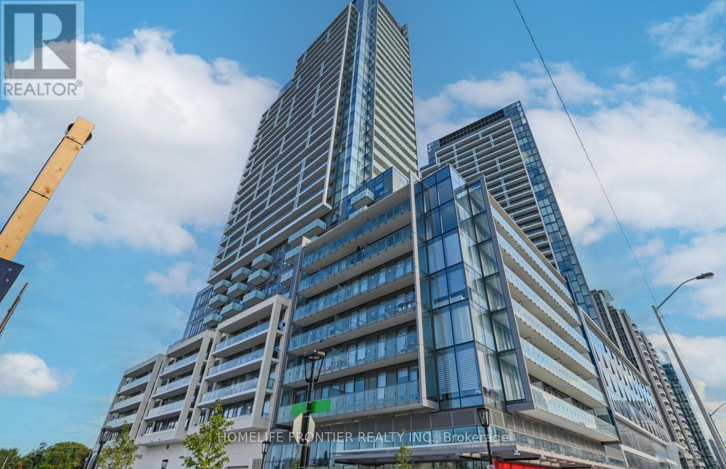 907 - 7 GOLDEN LION HEIGHTS, Toronto, Ontario