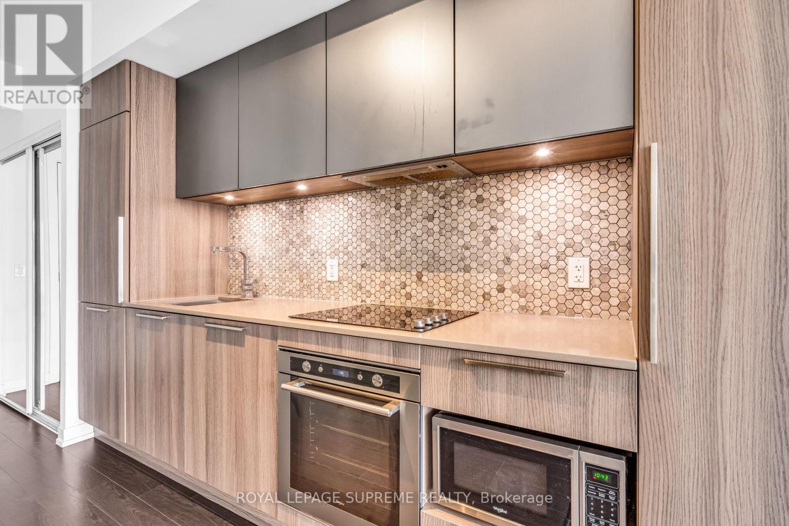 1711 - 85 Wood Street, Toronto, Ontario  M4Y 0E8 - Photo 10 - C12414535