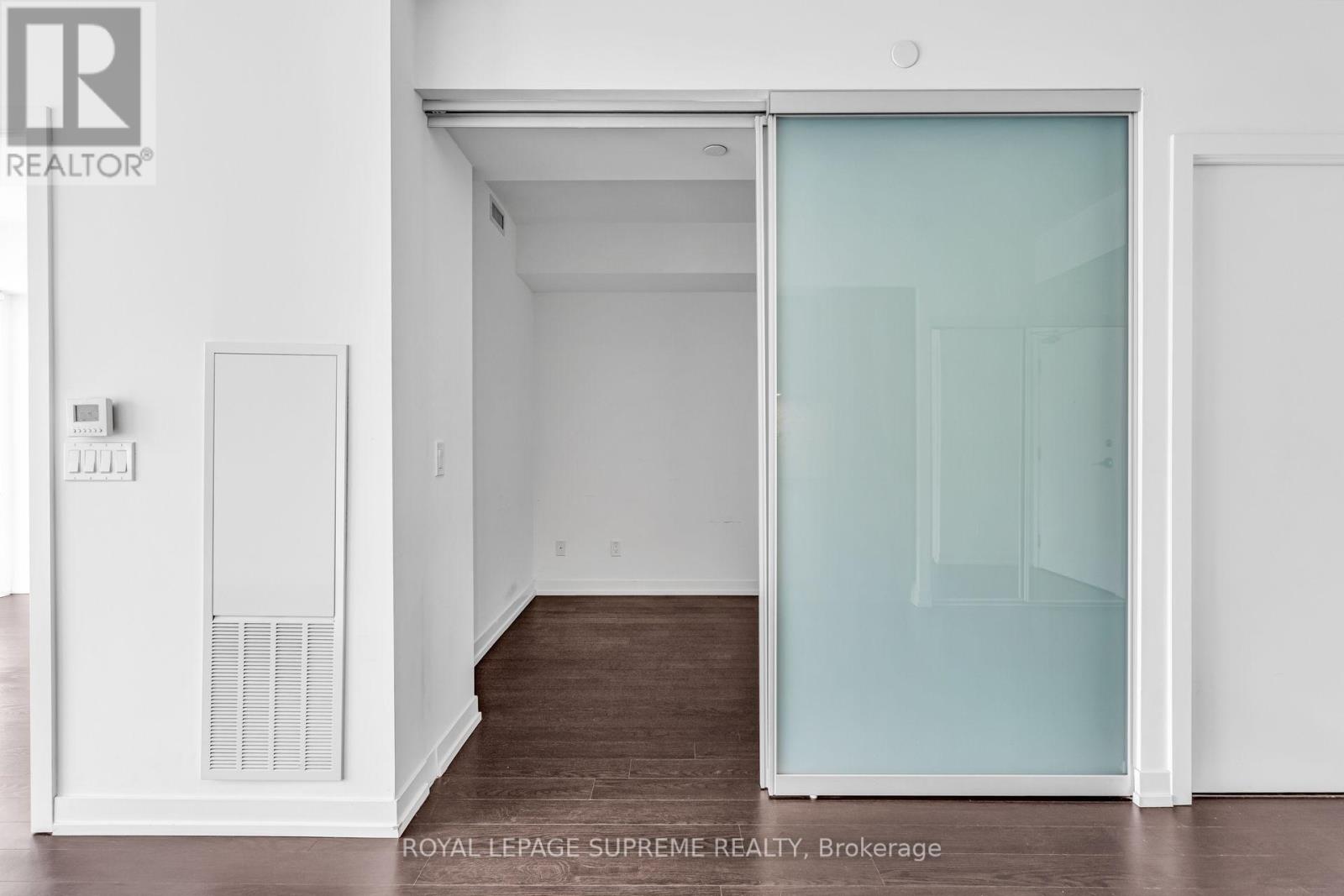 1711 - 85 Wood Street, Toronto, Ontario  M4Y 0E8 - Photo 17 - C12414535