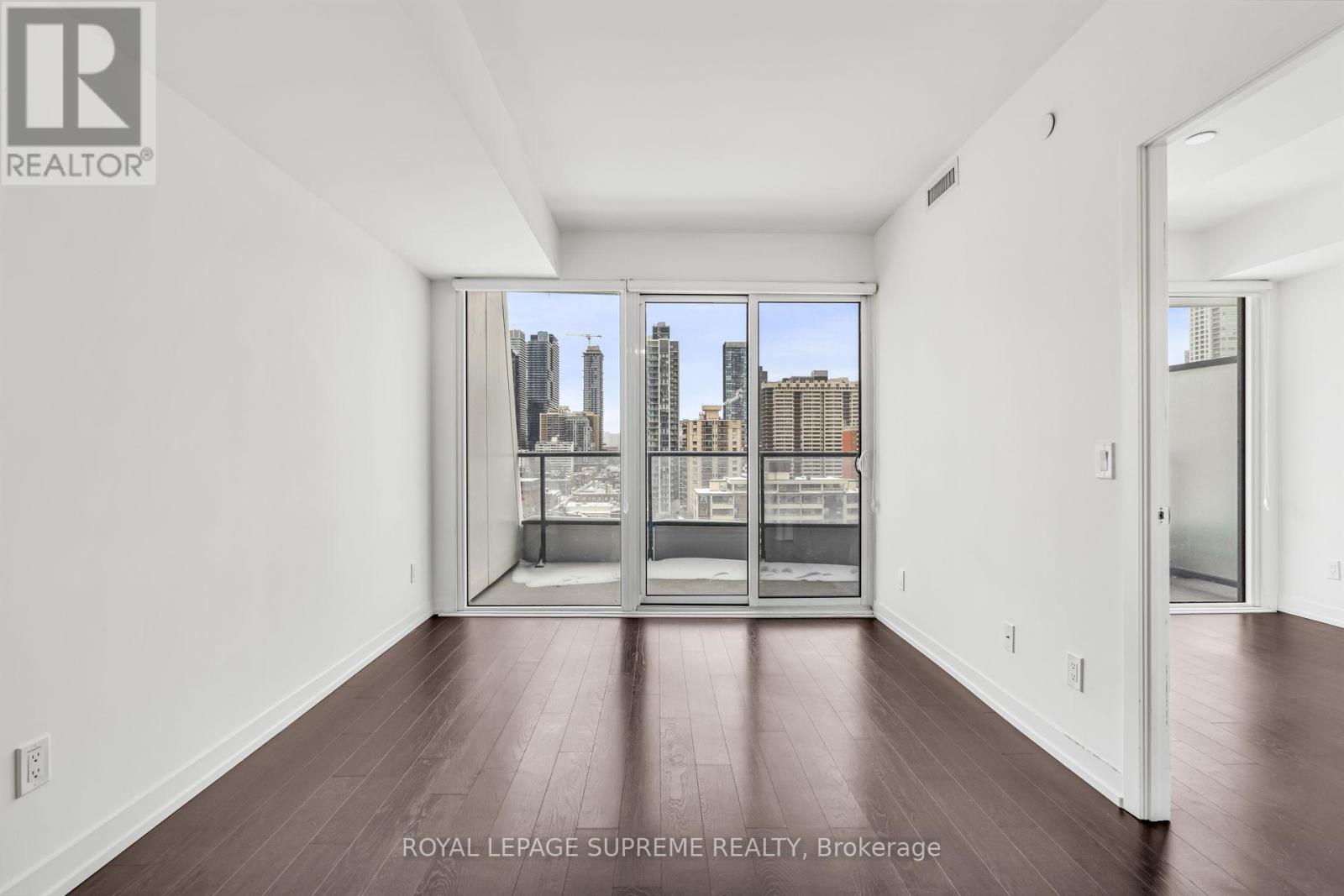 1711 - 85 Wood Street, Toronto, Ontario  M4Y 0E8 - Photo 19 - C12414535