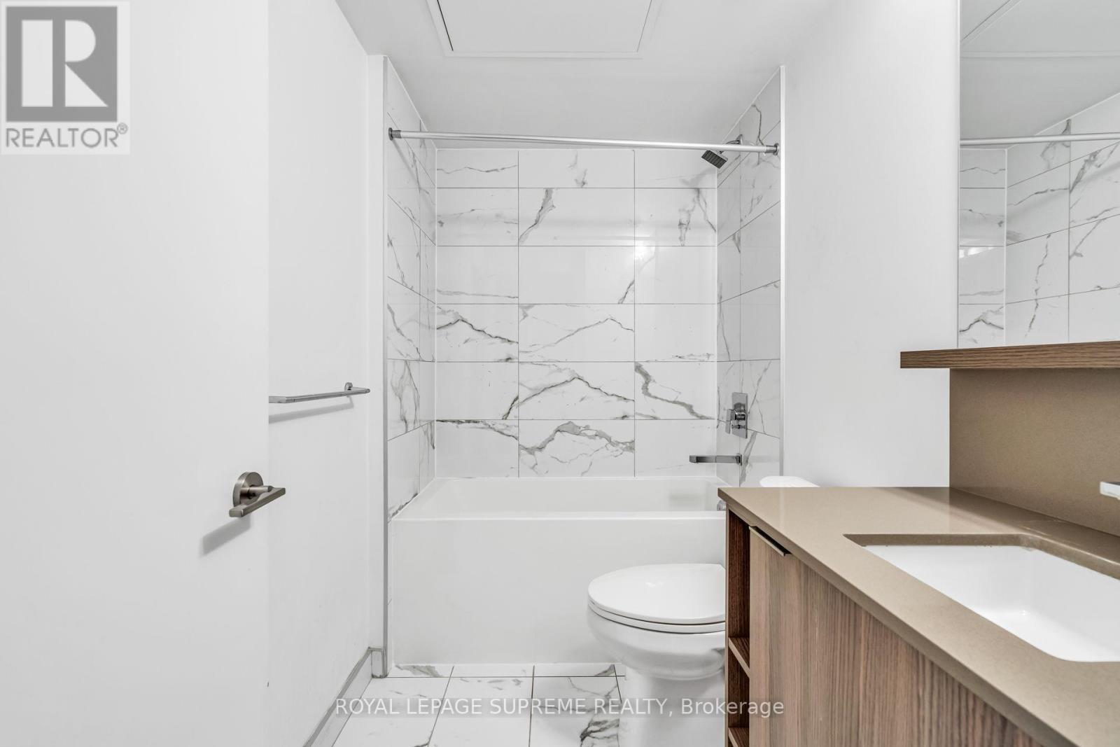 1711 - 85 Wood Street, Toronto, Ontario  M4Y 0E8 - Photo 26 - C12414535