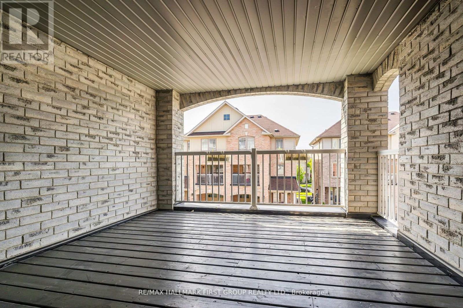 527 Rossland Road E, Ajax, Ontario  L1T 4S1 - Photo 17 - E12414511