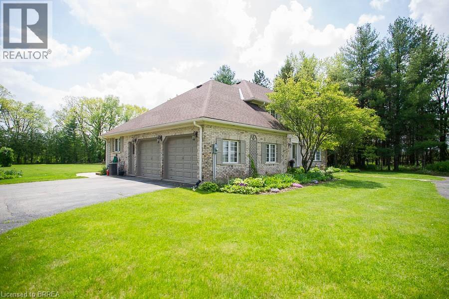 92 Highland Drive, Brantford, Ontario  N3T 5L7 - Photo 3 - 40768572