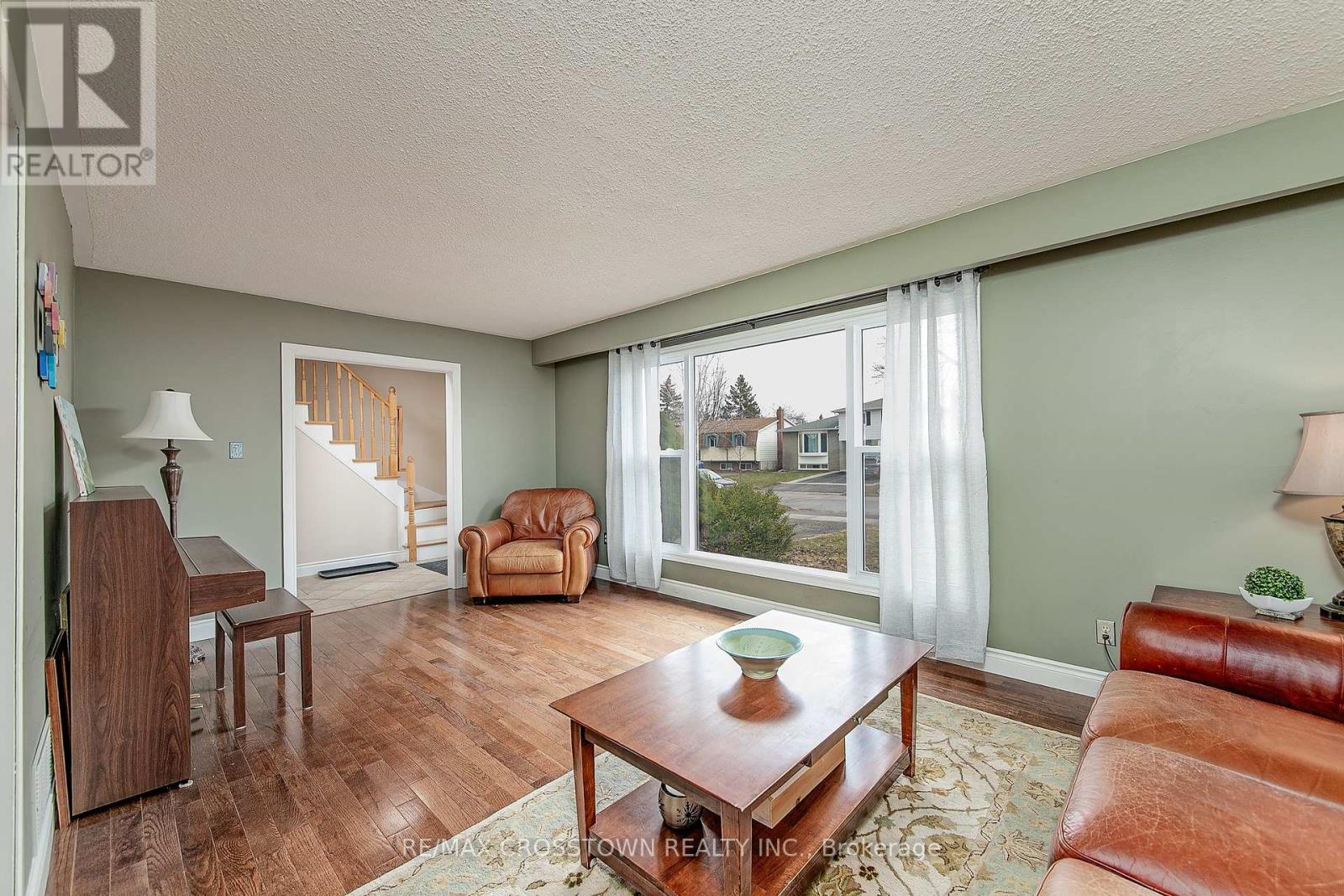 122 Marshall Street S, Barrie, Ontario  L4N 4L5 - Photo 6 - S12339177