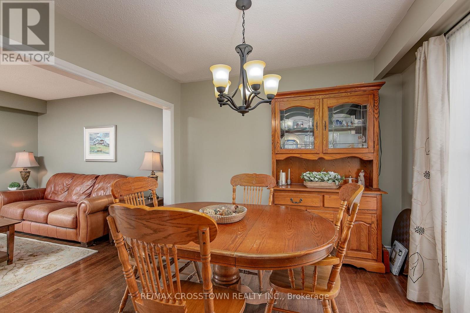 122 Marshall Street S, Barrie, Ontario  L4N 4L5 - Photo 7 - S12339177