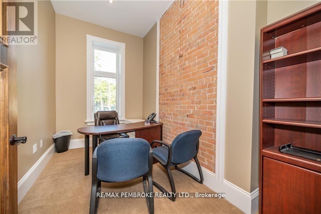 464 Pembroke Street W, Pembroke, Ontario  K8A 5N9 - Photo 25 - X12414712