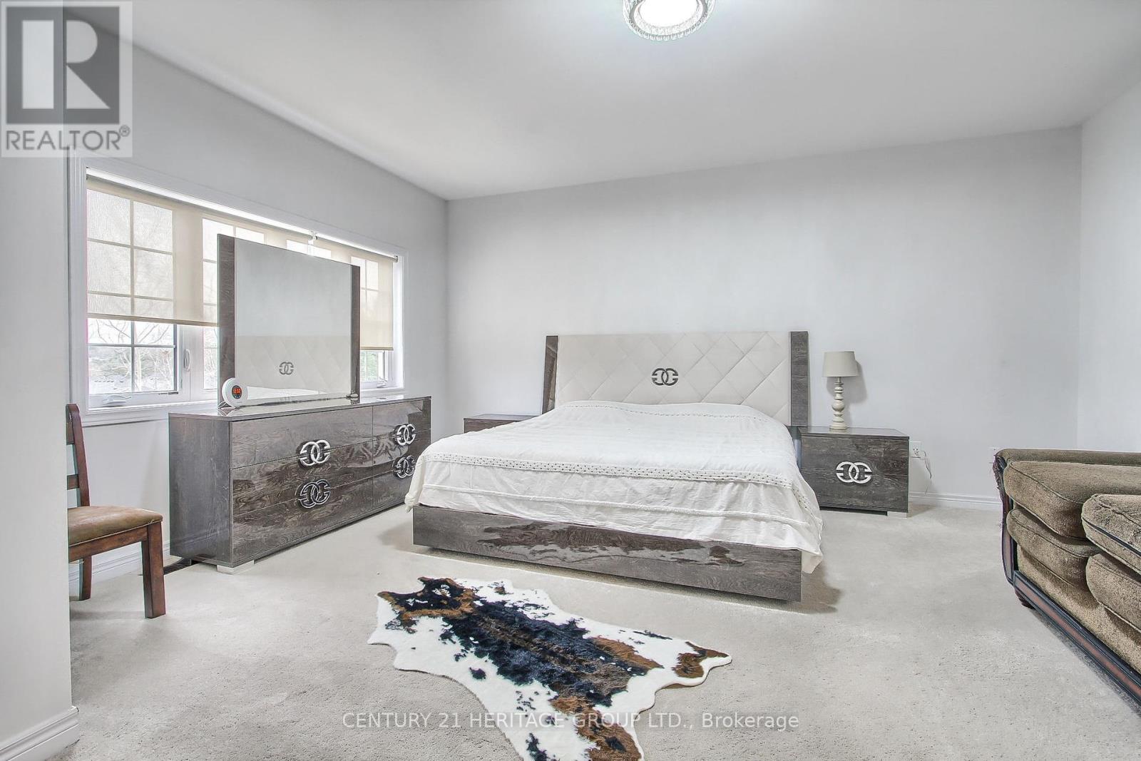 71 Woodhaven Avenue, Aurora, Ontario  L4G 3Y2 - Photo 14 - N12414448
