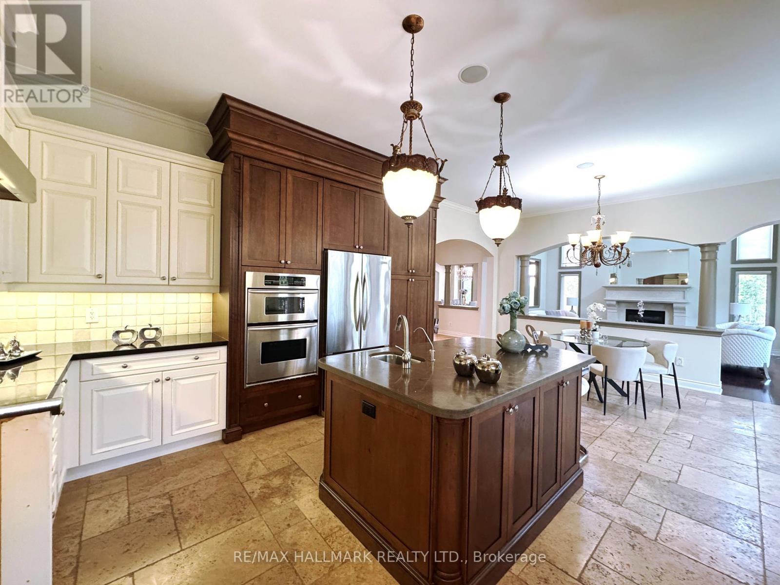 383 Paradelle Drive, Richmond Hill, Ontario  L4E 4R8 - Photo 16 - N12414456