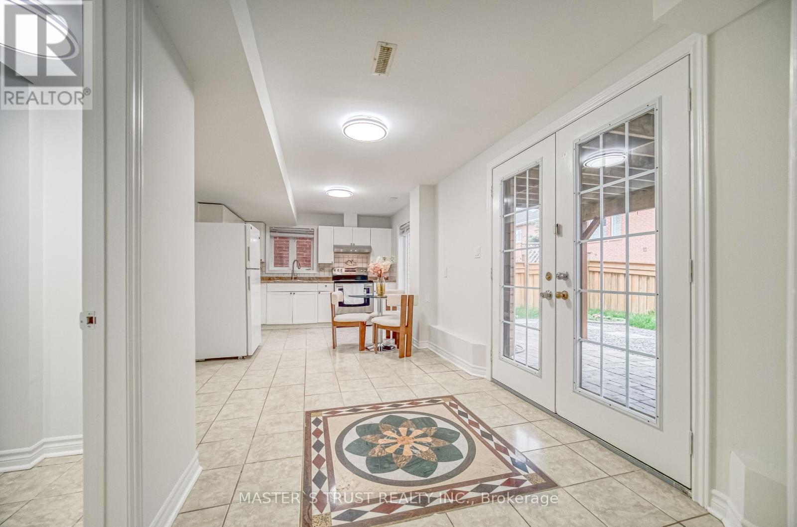 76 Mynden Way, Newmarket, Ontario  L3X 3A9 - Photo 41 - N12414539
