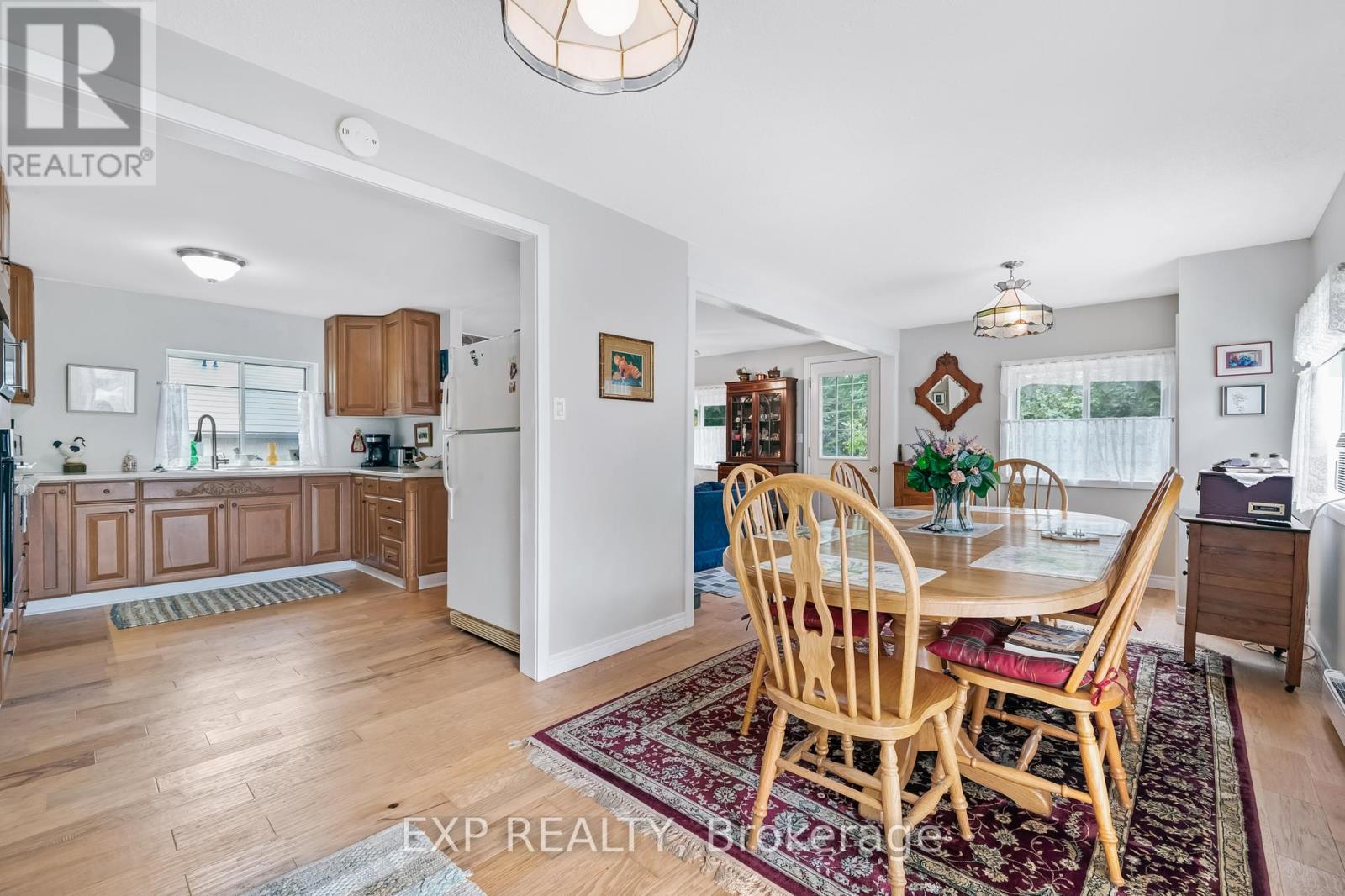 77 Seventh Street, Brock, Ontario  L0K 1A0 - Photo 11 - N12414542