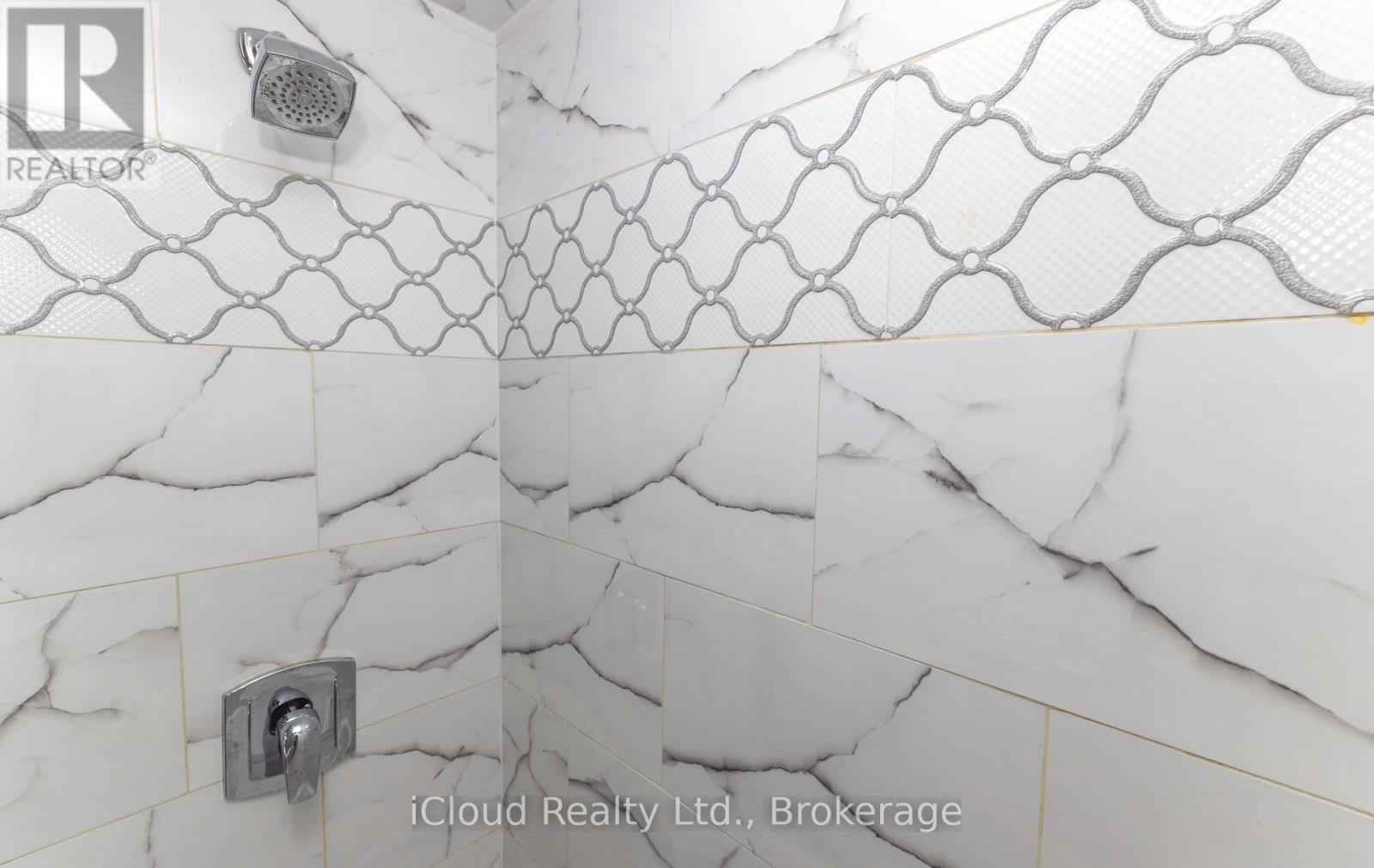 170 Clarence Street, Brampton, Ontario  L6W 1S9 - Photo 18 - W12384993