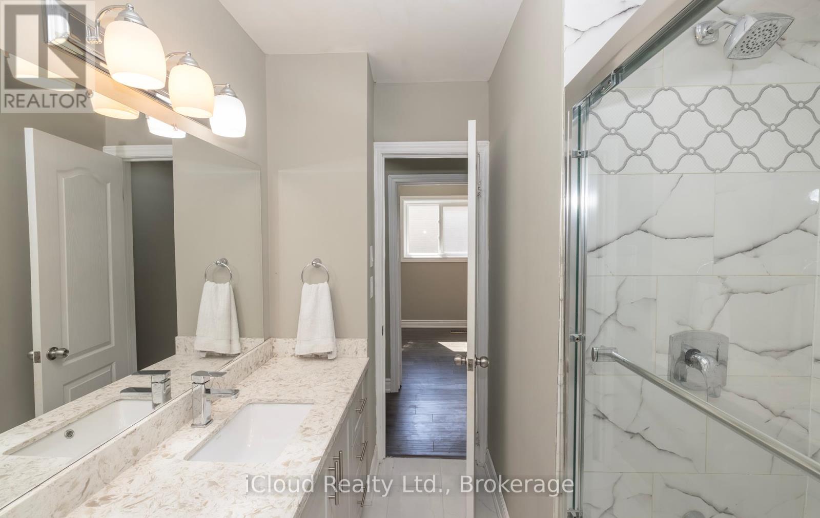 170 Clarence Street, Brampton, Ontario  L6W 1S9 - Photo 16 - W12384993