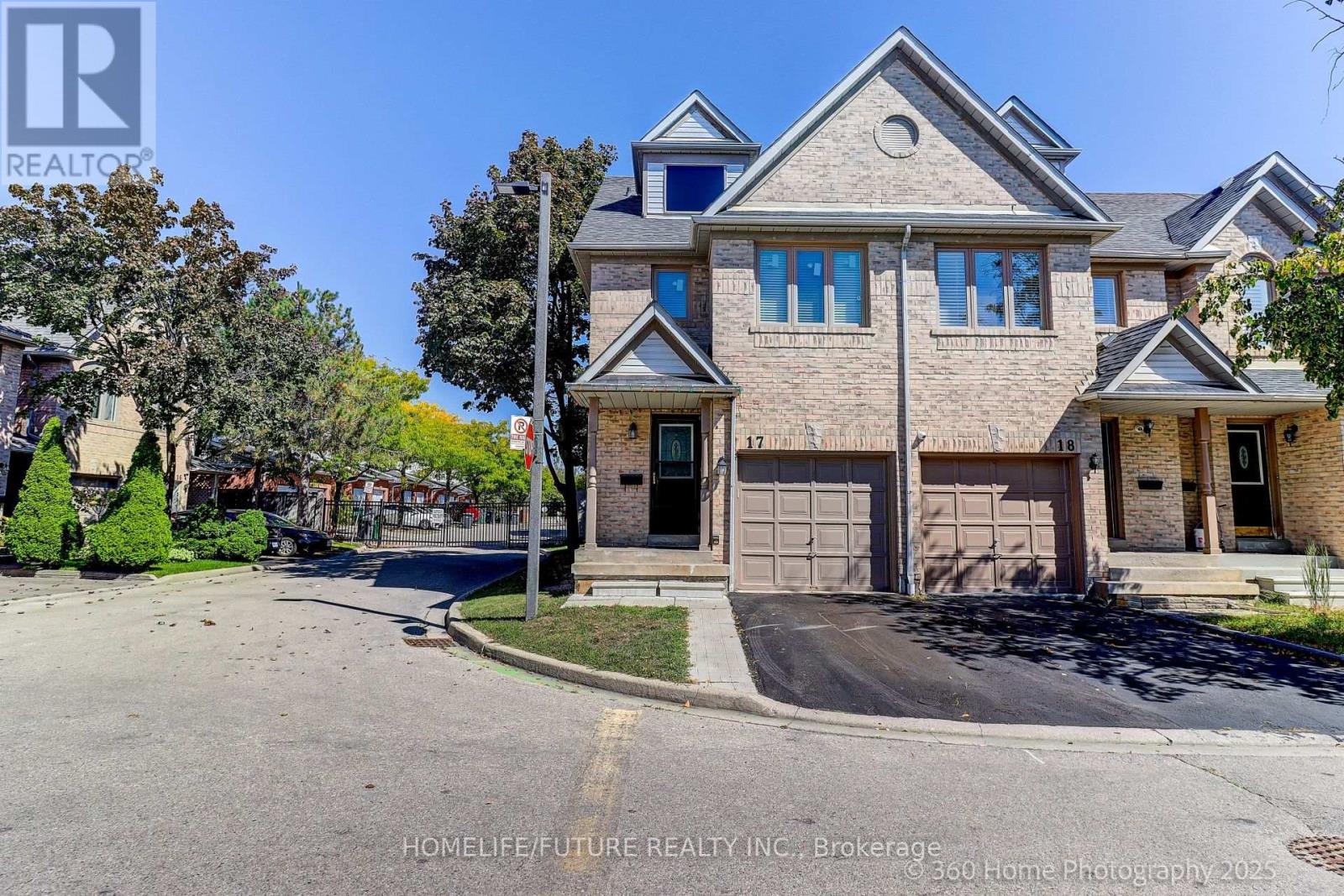 17 - 1292 Sherwood Mills Boulevard, Mississauga, Ontario  L5V 2G8 - Photo 1 - W12412279