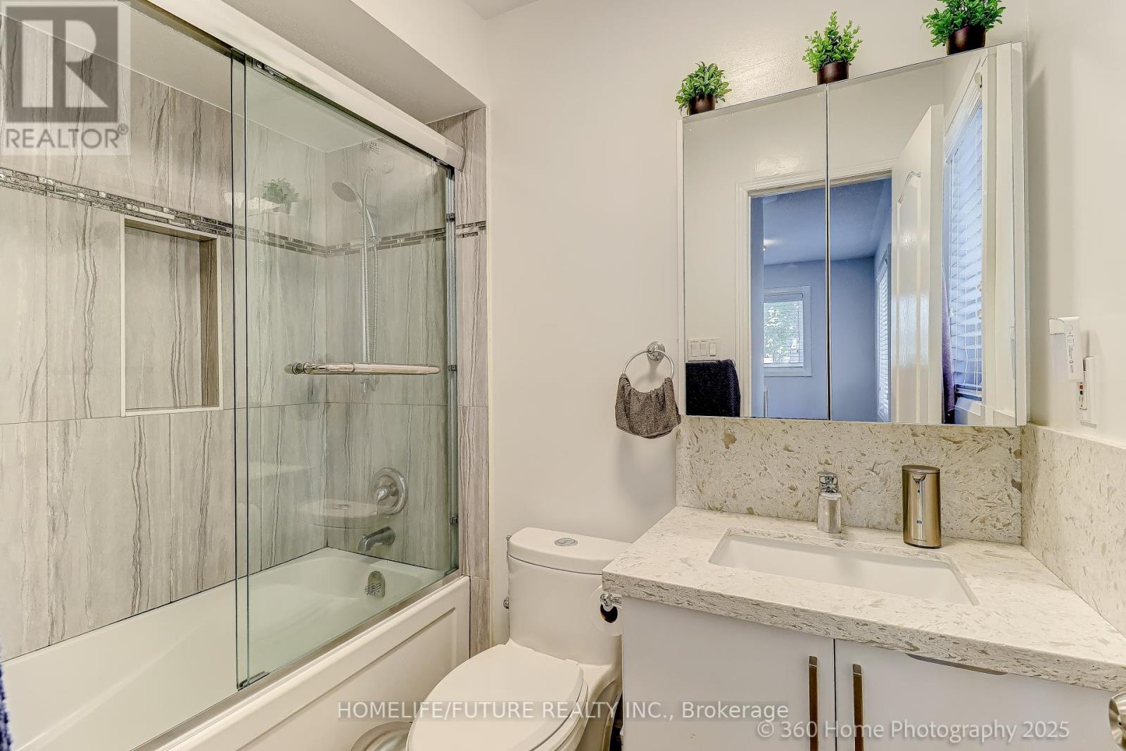 17 - 1292 Sherwood Mills Boulevard, Mississauga, Ontario  L5V 2G8 - Photo 14 - W12412279