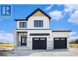 72 HELEN STREET, North Stormont, Ontario