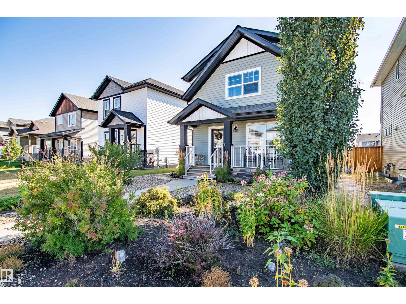 72 Almond Crescent, Blackfalds, Alberta  T4M 0J6 - Photo 3 - E4458514