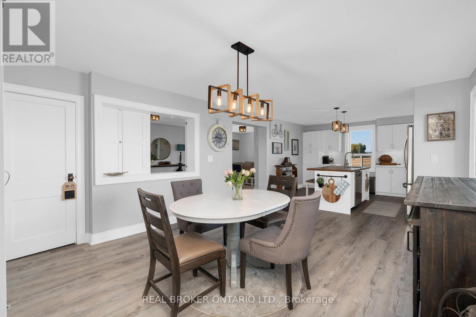 4542 6 Sunnidale Concession, Clearview, Ontario  L0M 1S0 - Photo 18 - S12414615