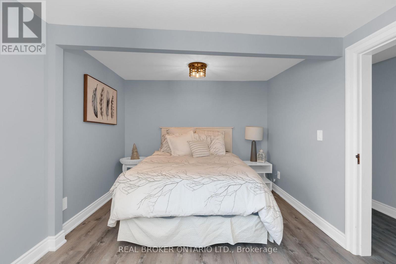 4542 6 Sunnidale Concession, Clearview, Ontario  L0M 1S0 - Photo 27 - S12414615