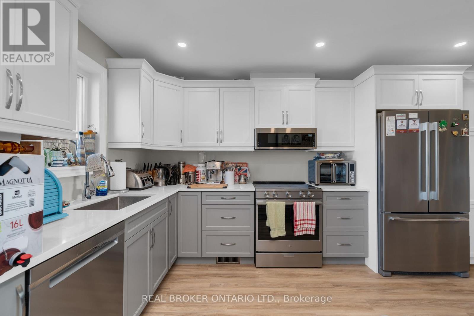 4542 6 Sunnidale Concession, Clearview, Ontario  L0M 1S0 - Photo 44 - S12414615