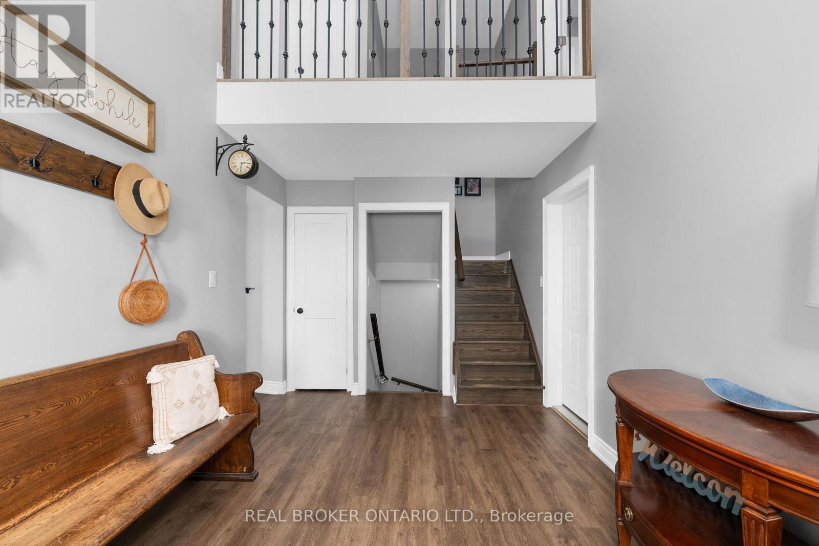 4542 6 Sunnidale Concession, Clearview, Ontario  L0M 1S0 - Photo 8 - S12414615
