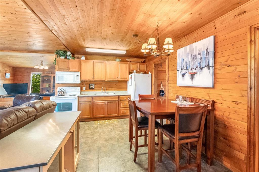 23 Woodland Drive, Alexander Rm, Manitoba  R0E 1A0 - Photo 16 - 202524545