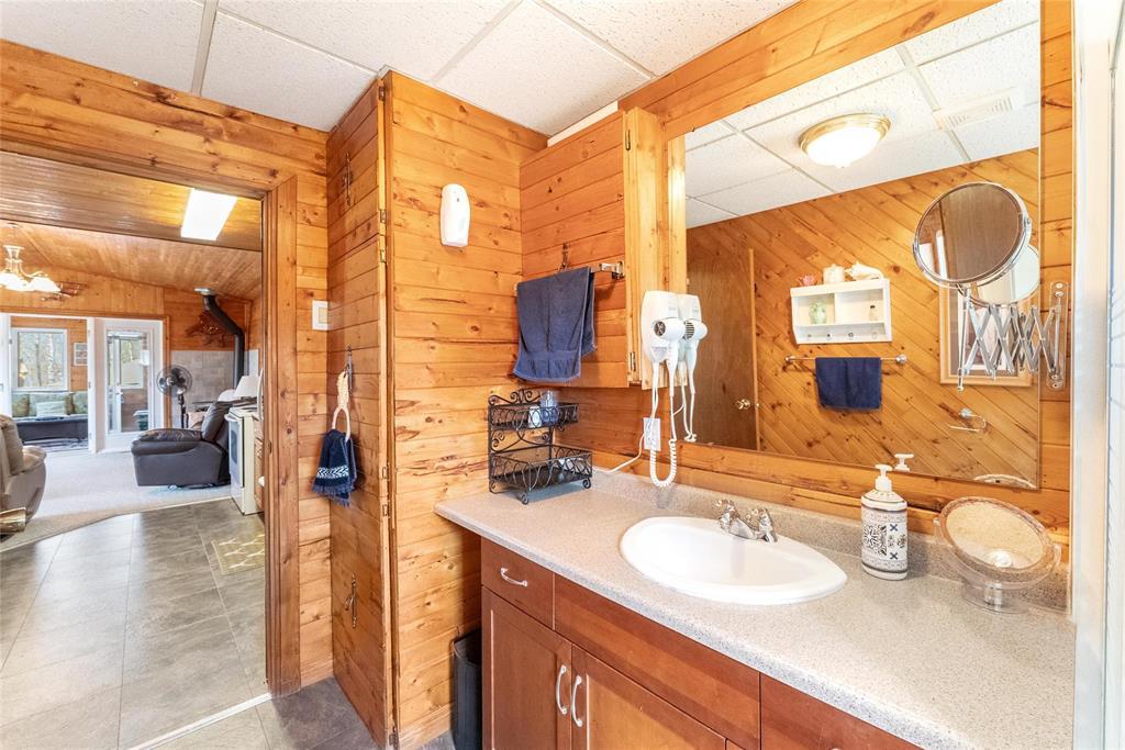 23 Woodland Drive, Alexander Rm, Manitoba  R0E 1A0 - Photo 32 - 202524545