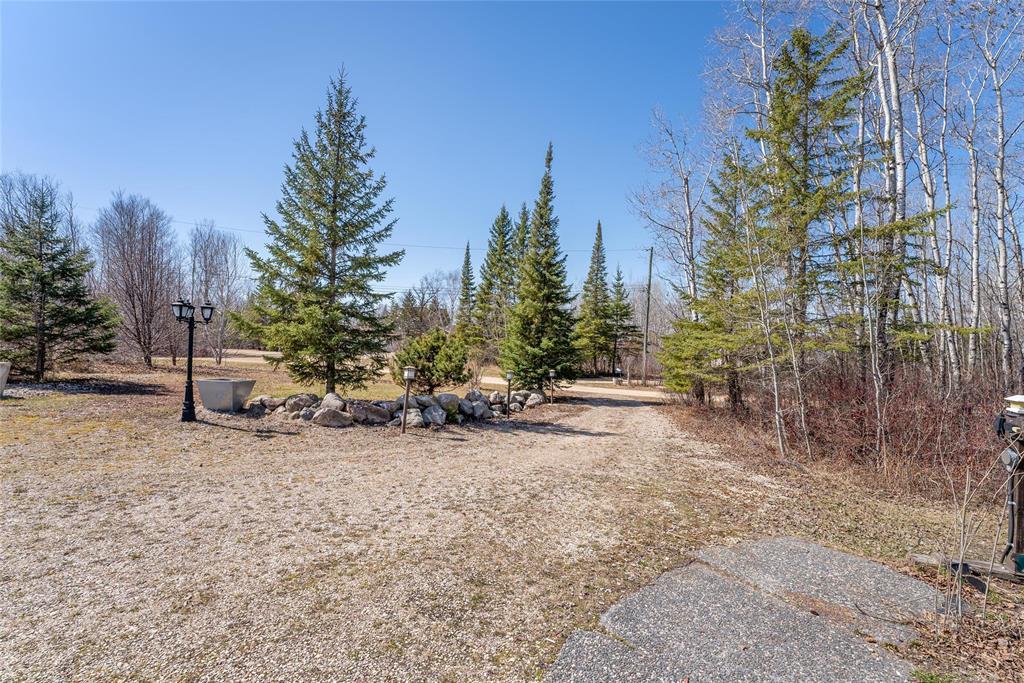 23 Woodland Drive, Alexander Rm, Manitoba  R0E 1A0 - Photo 5 - 202524545