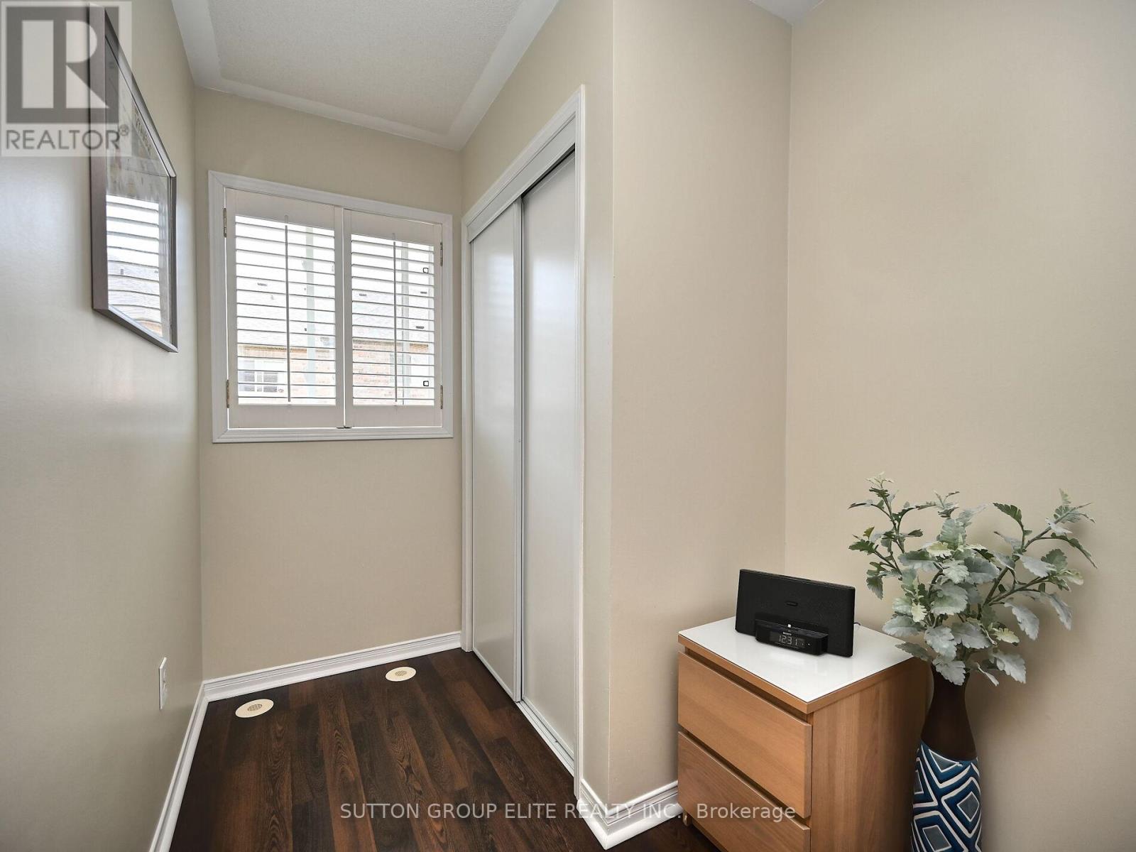 48 - 601 Shoreline Drive, Mississauga, Ontario  L5B 4K7 - Photo 24 - W12414496