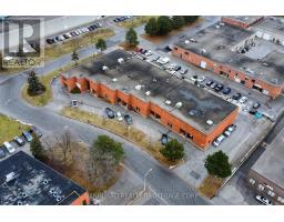 320 DEERHIDE CRESCENT, Toronto, Ontario