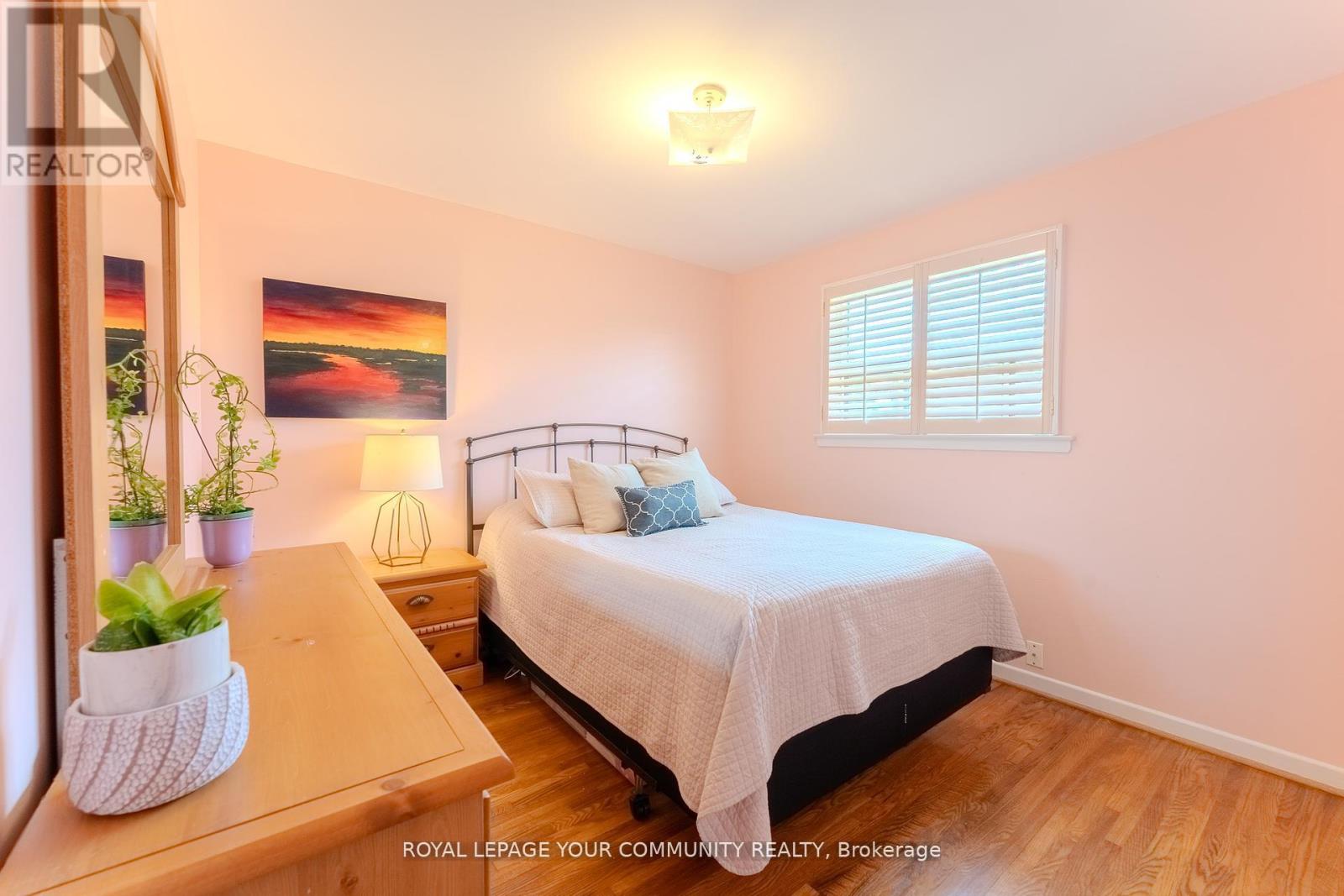 50 Council Crescent, Toronto, Ontario  M3J 1J6 - Photo 12 - W12414536