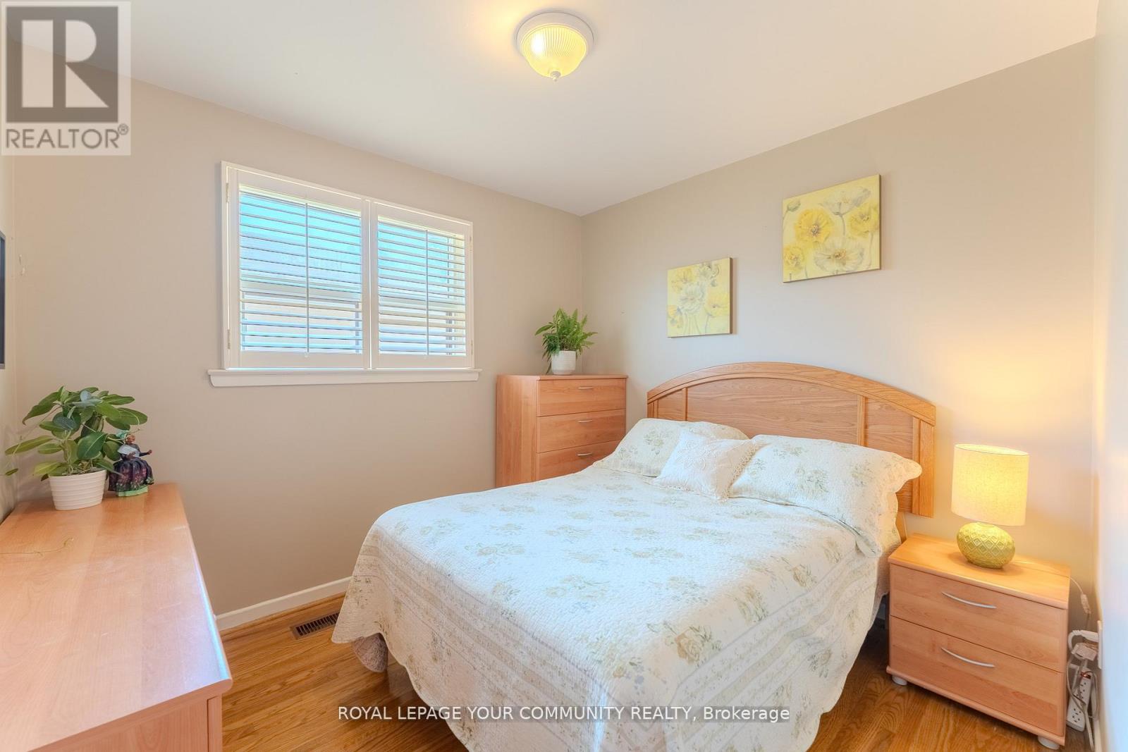 50 Council Crescent, Toronto, Ontario  M3J 1J6 - Photo 14 - W12414536