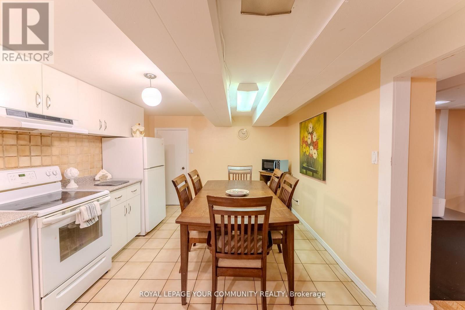 50 Council Crescent, Toronto, Ontario  M3J 1J6 - Photo 17 - W12414536